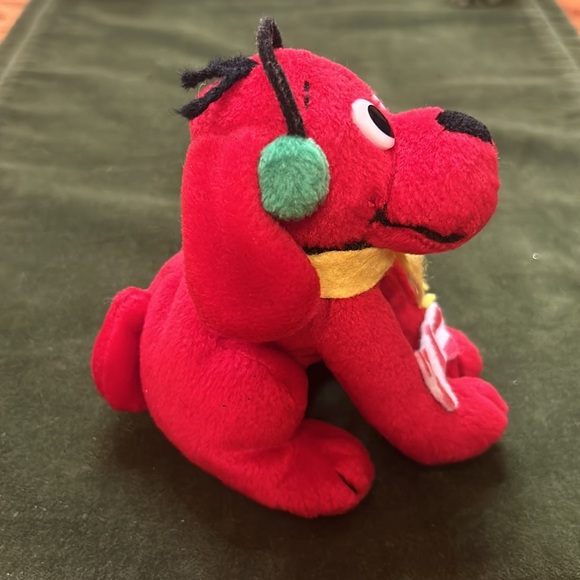 2 Clifford The Big Red Dog Scholastic Plush Stuffed Animal Dogs Finger Puppet - Picture 3 of 16